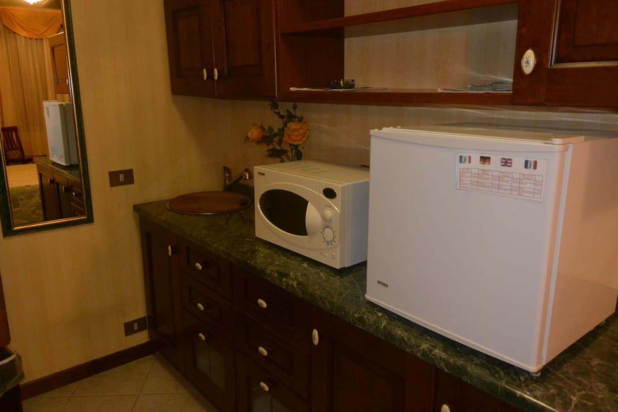 Hotel Italia City Center Мантова Екстериор снимка