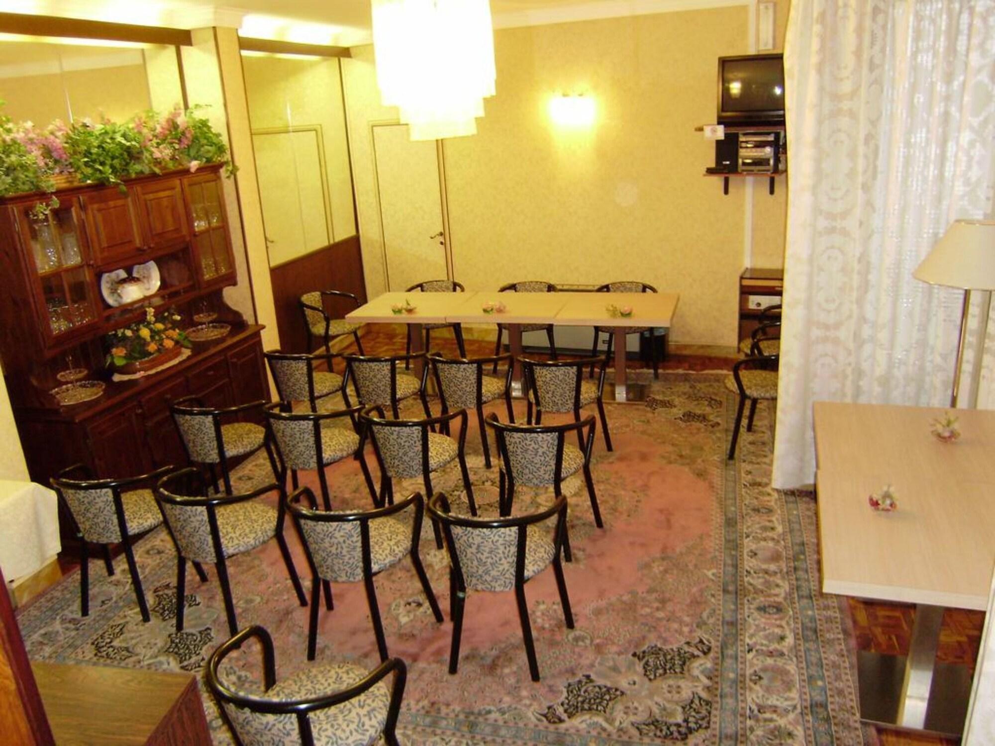 Hotel Italia City Center Мантова Екстериор снимка